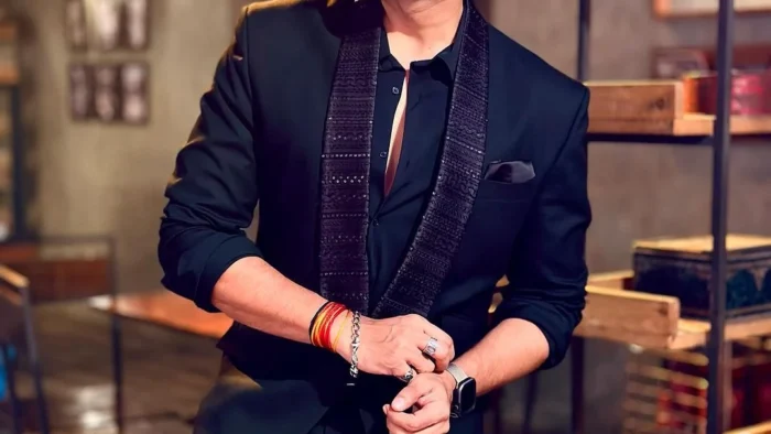 Bigg Boss 19 Winner ЁЯПЖ рдЯреАрд╡реА рдХреЗ рд▓рд╛рдбрд▓реЗ рдиреЗ рд░рдЪрд╛ рдЗрддрд┐рд╣рд╛рд╕! Bigg Boss 19 Winner рдХрд╛ рддрд╛рдЬ рдЧреМрд░рд╡ рдЦрдиреНрдирд╛ рдХреЗ рд╕рд┐рд░, рдлрд░рд╣рд╛рдирд╛ рднрдЯреНрдЯ рд░рдирд░-рдЕрдк!