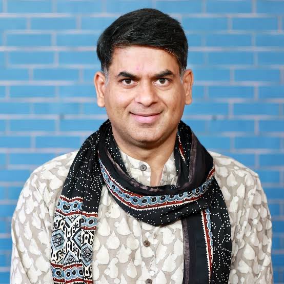 Saurabh Dwivedi