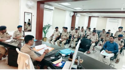 Darbhanga News: दरभंगा में यातायात व्यवस्था पर एसएसपी का बड़ा एक्शन! बॉडी कैमरा से होगी चेकिंग, एक हफ्ते में जमा करने होंगे चालान