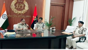 दरभंगा में नए दरोगाओं की क्लास! डीआईजी ने दिए गिरफ्तारी और