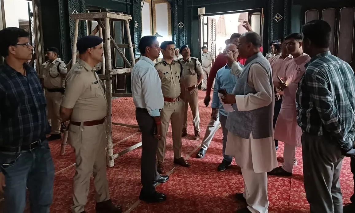 दरभंगा में राज्यपाल के आगमन को लेकर हाई अलर्ट! डीएम और