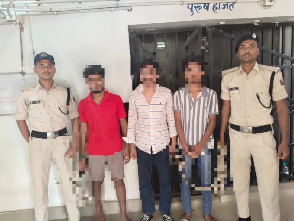 दरभंगा पुलिस का अपराधियों पर कहर! सिंहवाड़ा में घर की कुर्की जब्ती, जमालपुर और हायाघाट में तस्कर गिरफ्तार