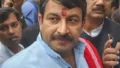 दरभंगा एयरपोर्ट मनोज तिवारी के बड़े भाई साधु शरण तिवारी का काशी में अंतिम संस्कार, मणिकर्णिका घाट पर नम आंखों से दी विदाई