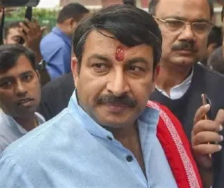 मनोज तिवारी के बड़े भाई साधु शरण तिवारी का काशी में अंतिम संस्कार, मणिकर्णिका घाट पर नम आंखों से दी विदाई