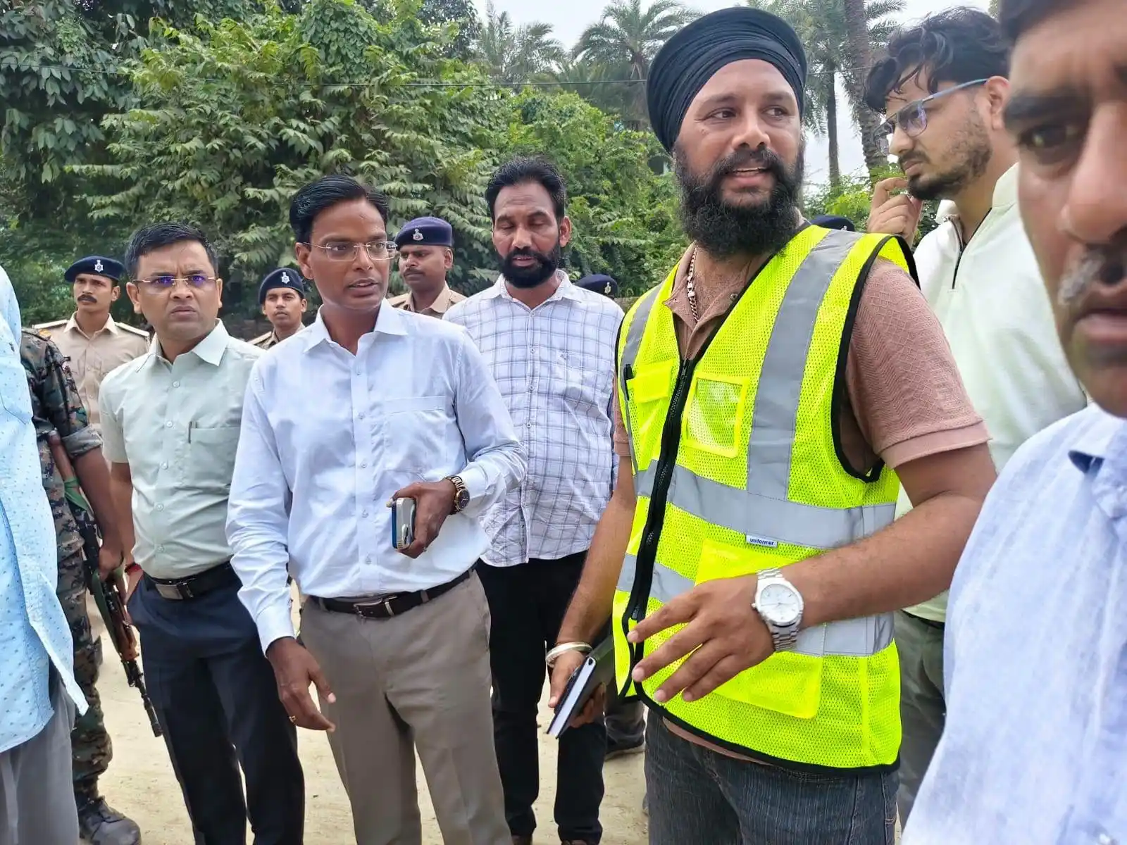एलिवेटेड कॉरिडोर Darbhanga News एलिवेटेड कॉरिडोर की धीमी रफ्तार पर सांसद ने