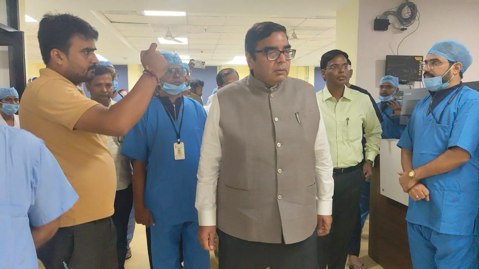 Darbhanga Darbhanga News DMCH में ICU और न्यूरो सर्जरी ओटी शुरू हेड