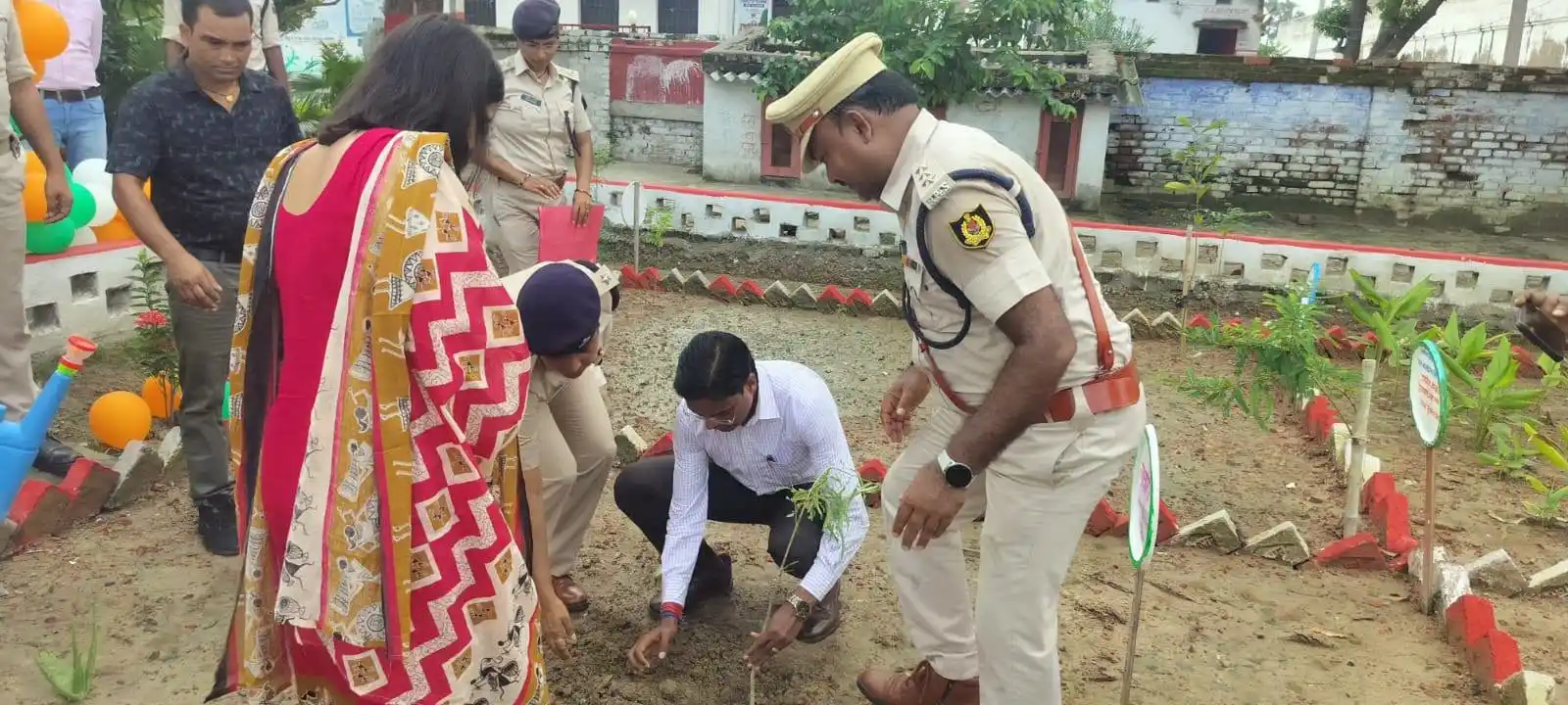 Darbhanga News डीएम कौशल कुमार और नगर एसपी ने मंडल कारा का