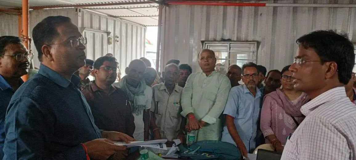 Darbhanga News भारतमाला परियोजना कैंप का डीएम ने किया
