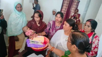 Darbhanga News: अलीनगर में पोषण माह के दौरान महिलाओं और बालिकाओं को पोषण, सुरक्षा और अधिकारों की दी गई जानकारी