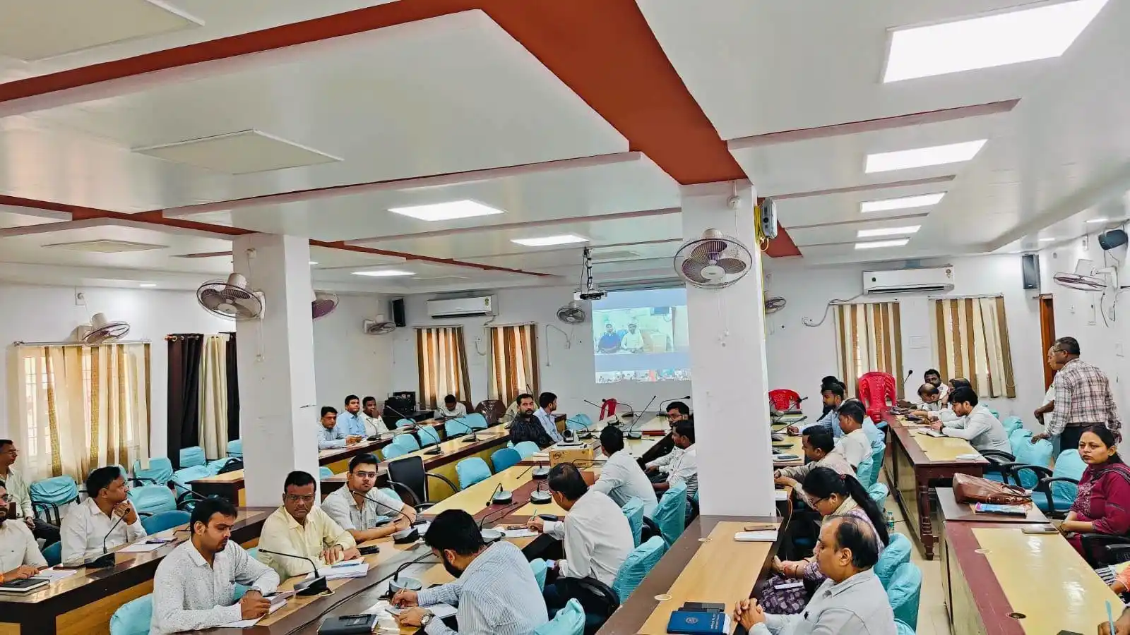 Darbhanga News समन्वय समिति की बैठक में डीएम कौशल कुमार ने