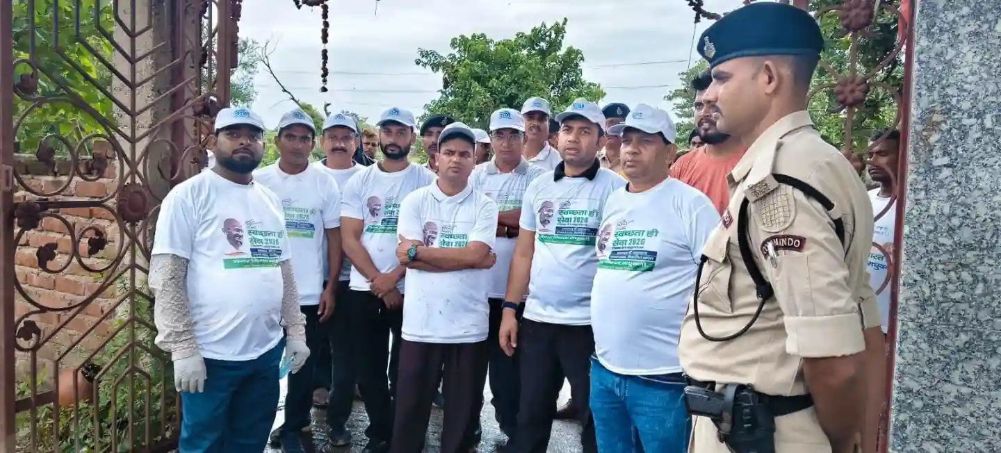 जीवछ नदी Madhubani News जीवछ नदी की सफाई के लिए उमड़ा जनसैलाब