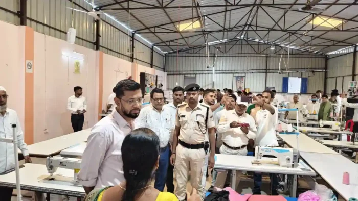 कुसुम Muzaffarpur News: फर्श से अर्श का सफर, ‘जीविका दीदी’ कुसुम ने बदली गांव की पहचान, 1 साल में 24 से 105 मशीनों तक पहुंचा उद्यम