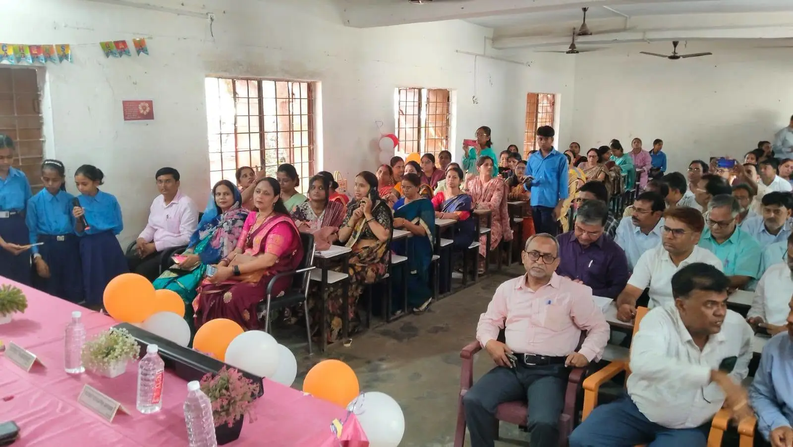 शिक्षक सम्मान समारोह Darbhanga News शिक्षक दिवस पर शिक्षक सम्मान समारोह में डीएम