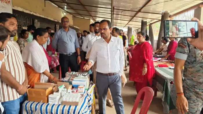 Bhagalpur News: दफ्तरों के चक्कर हुए खत्म, नाथनगर में लगा ‘सेवा सेतु शिविर’, एक ही छत के नीचे 20 से ज्यादा विभाग