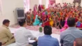 Madhubani News: सरकारी दफ्तरों के चक्कर से आज़ादी, मधुबनी में जनता के दरवाजे पहुंचा प्रशासन, घर बैठे सुलझ रहे मामले
